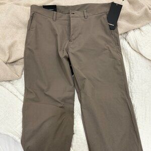 Lululemon Relaxed Tapered Trouser - Size 36 - Beige